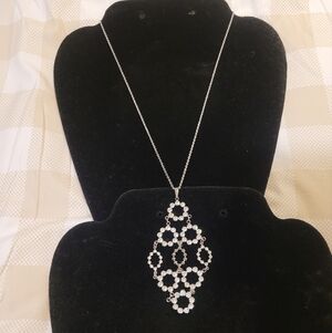 Sarah Cov Vintage Elegant Silver Tone Necklace with Crystal Accents